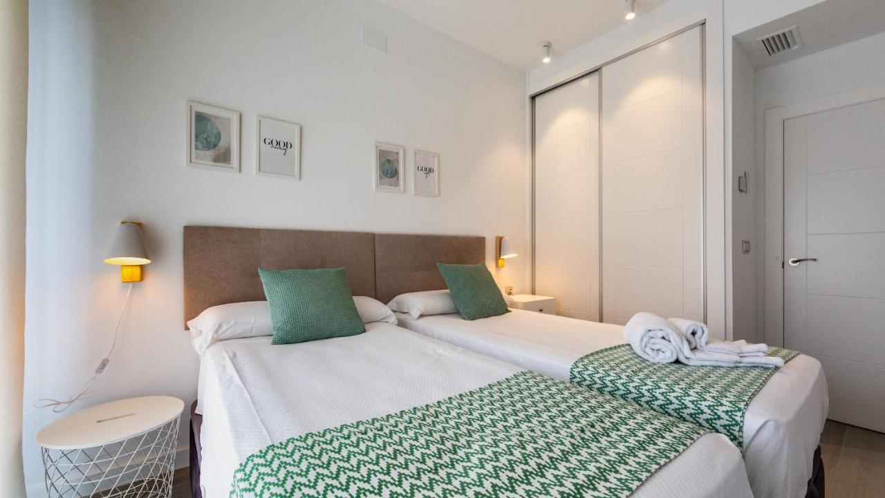 Homity Holidays - Playa Granada - Marina Golf موتريل المظهر الخارجي الصورة