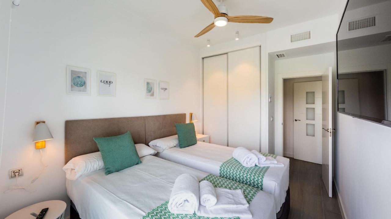 Homity Holidays - Playa Granada - Marina Golf موتريل المظهر الخارجي الصورة